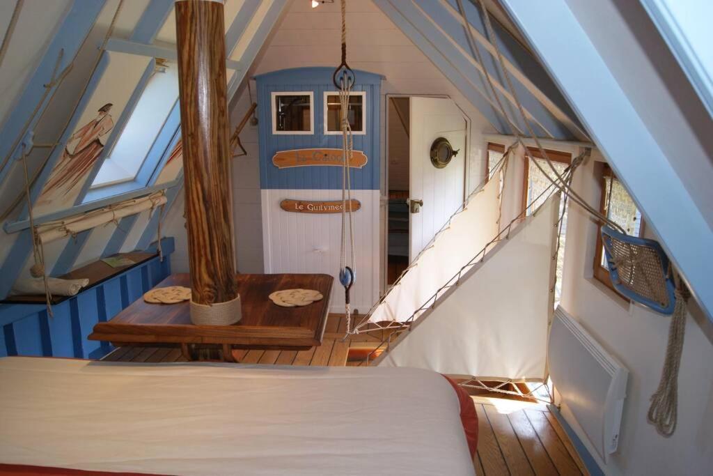 Unique Et Insolite, Chambre Privee - La Caloge De Kastell Dinn Crozon Buitenkant foto
